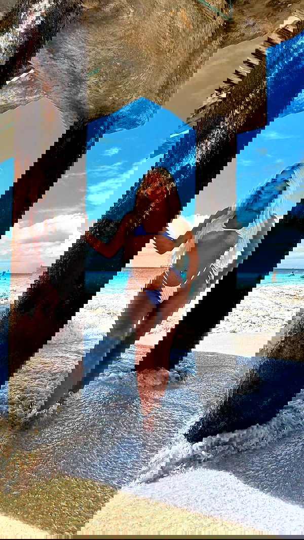 ellie.coldwell image ~ Altpins