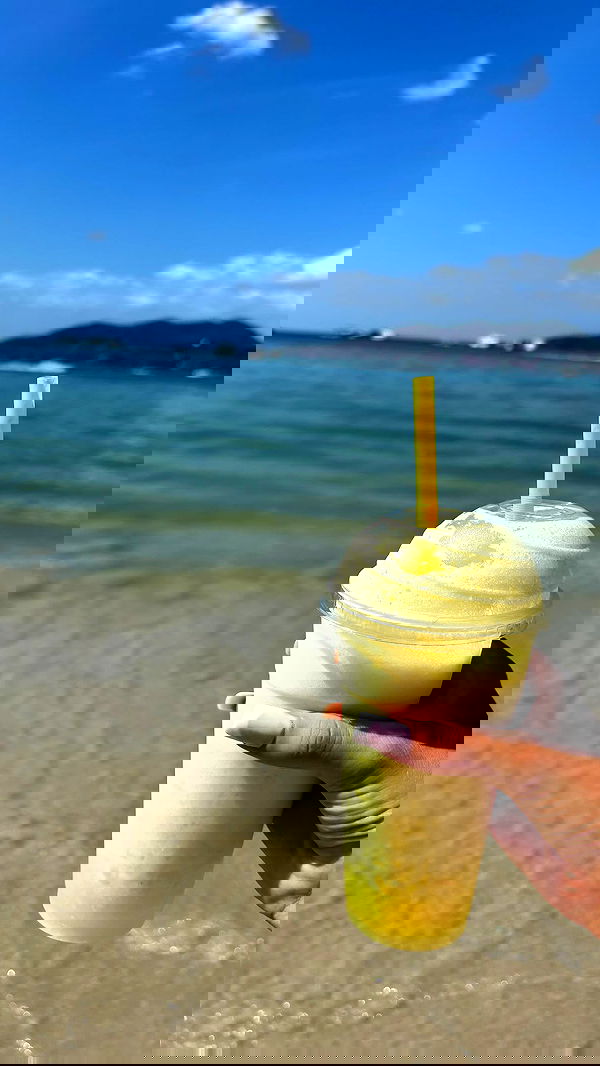 ellie.coldwell image ~ Altpins