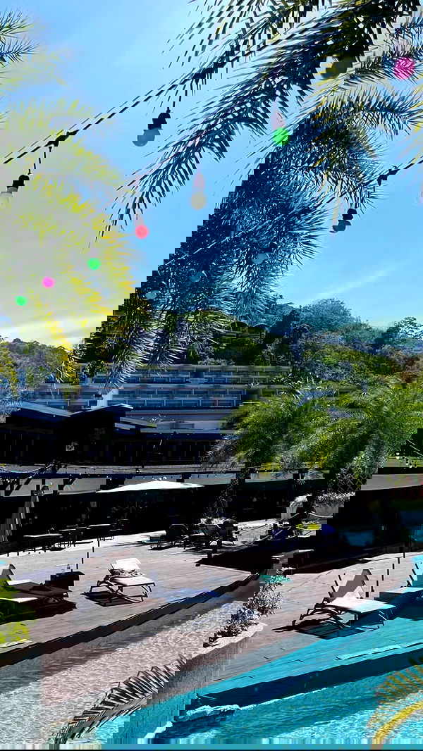 ellie.coldwell image ~ Altpins