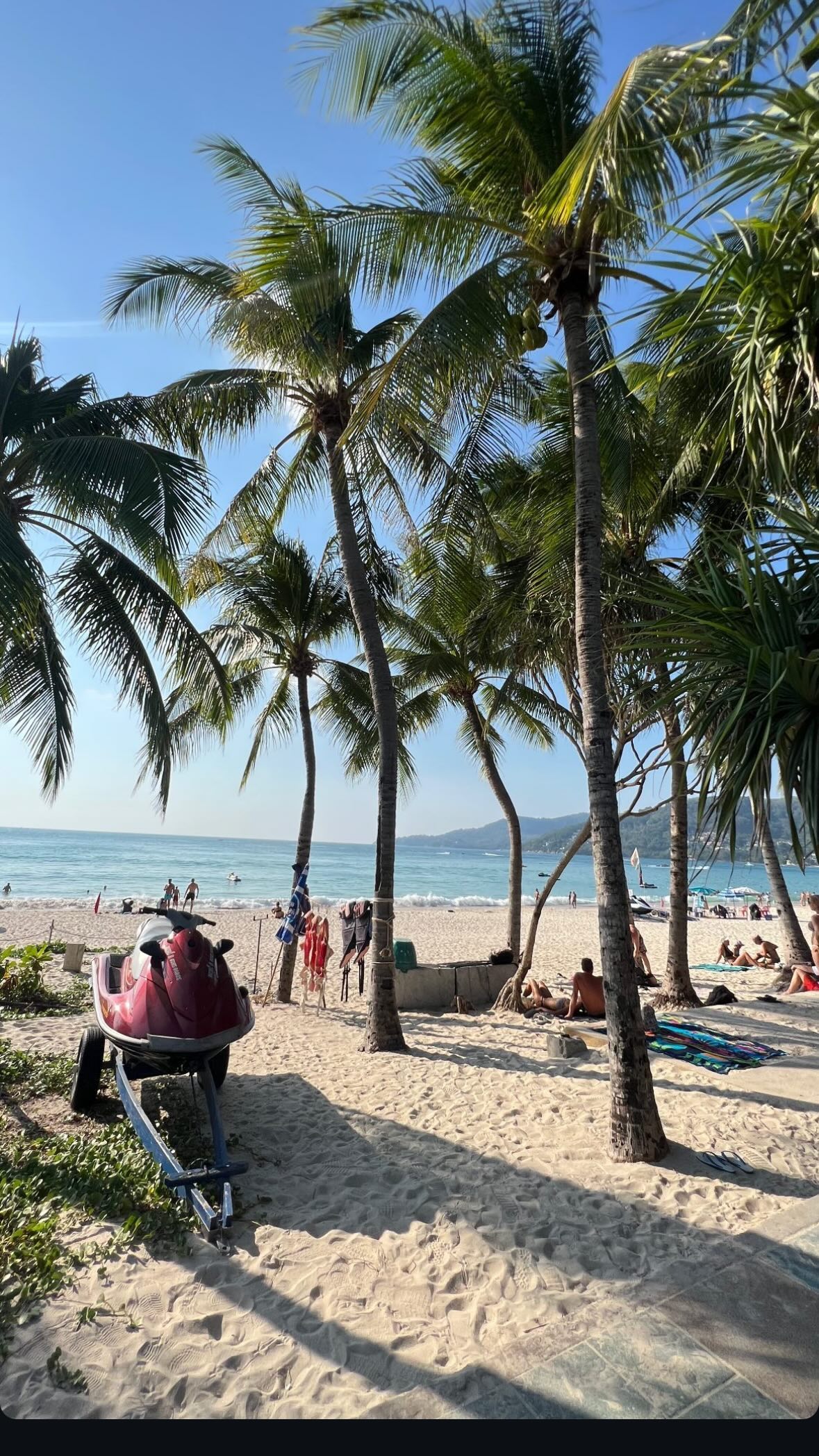 ellie.coldwell instagram image archive image