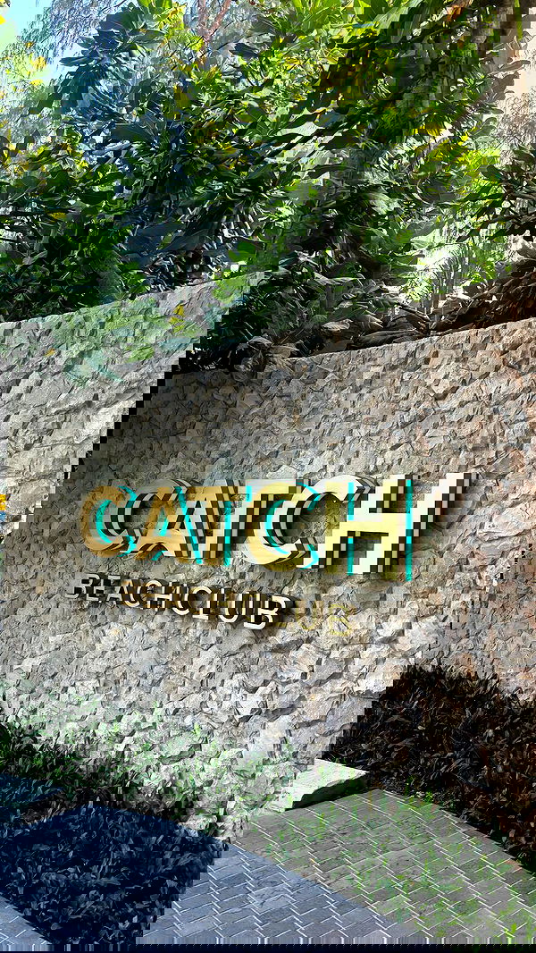 ellie.coldwell image ~ Altpins