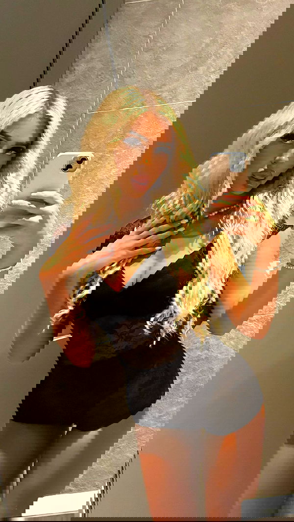 ellie.coldwell image ~ Altpins