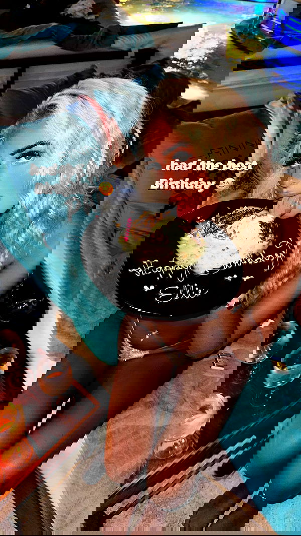 ellie.coldwell image ~ Altpins