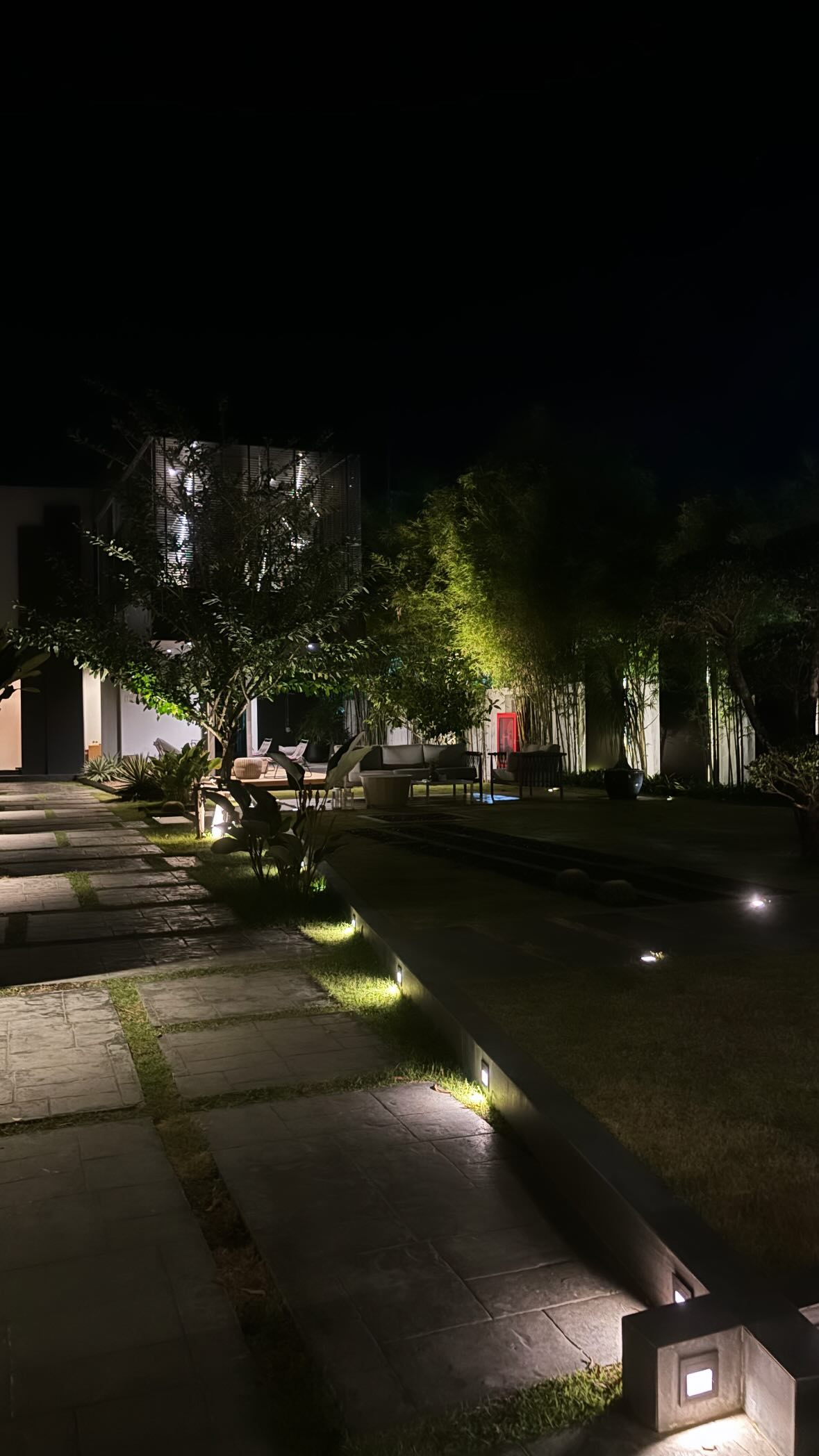 ellie.coldwell instagram image archive image