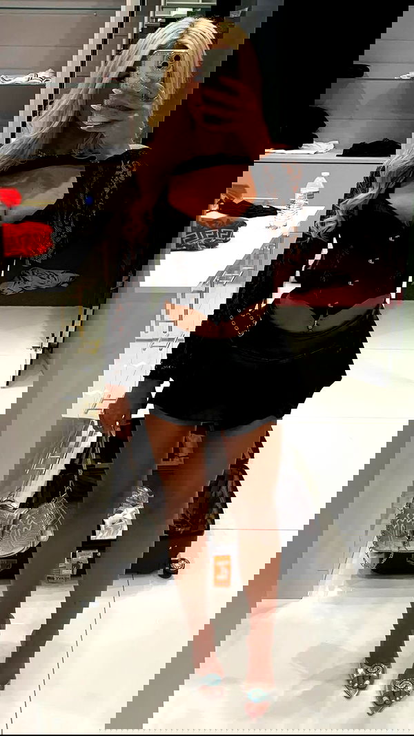 ellie.coldwell image ~ Altpins