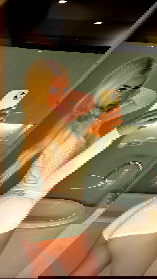 ellie.coldwell image ~ Altpins