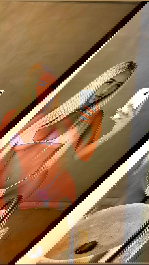 ellie.coldwell image ~ Altpins