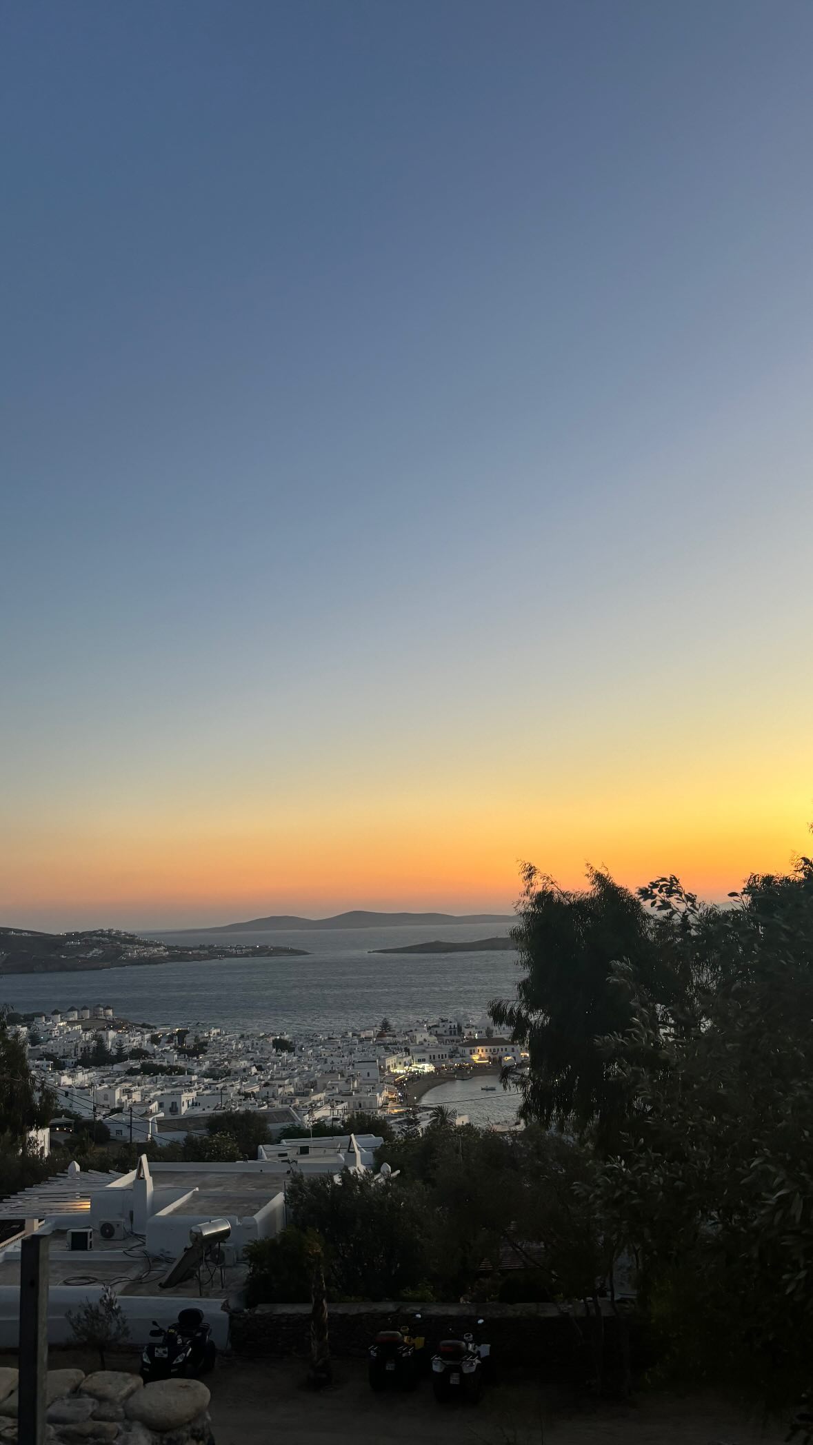 ellie.coldwell instagram image archive image