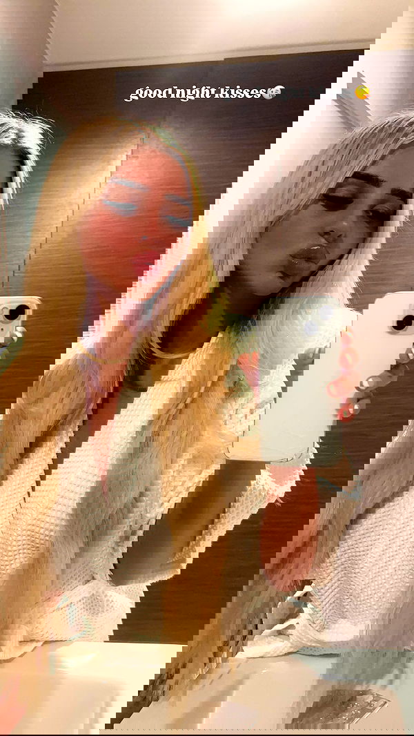 ellie.coldwell image ~ Altpins