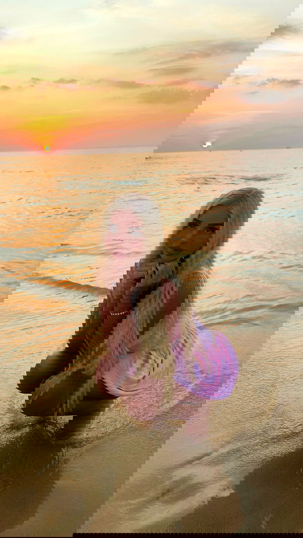 ellie.coldwell image ~ Altpins