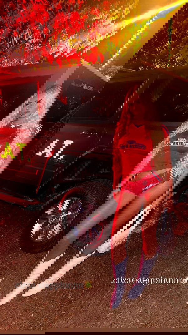 ellie.coldwell image ~ Altpins