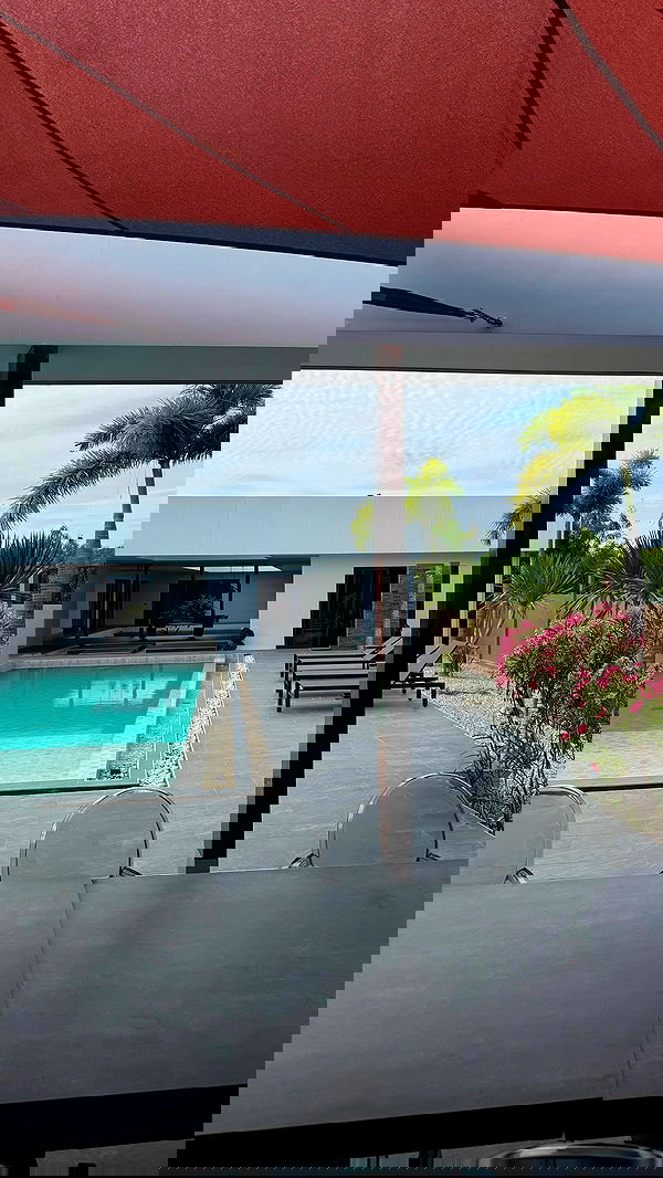 ellie.coldwell image ~ Altpins