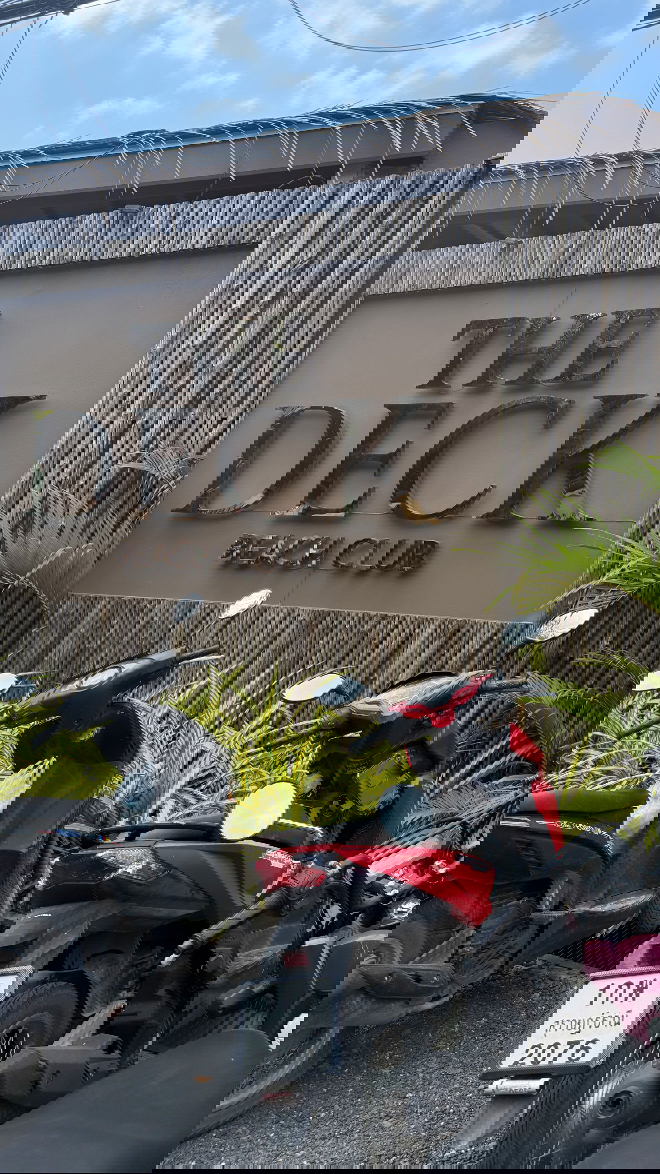 ellie.coldwell instagram image archive image