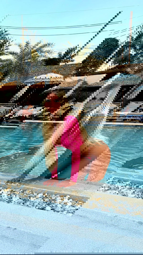 ellie.coldwell image ~ Altpins