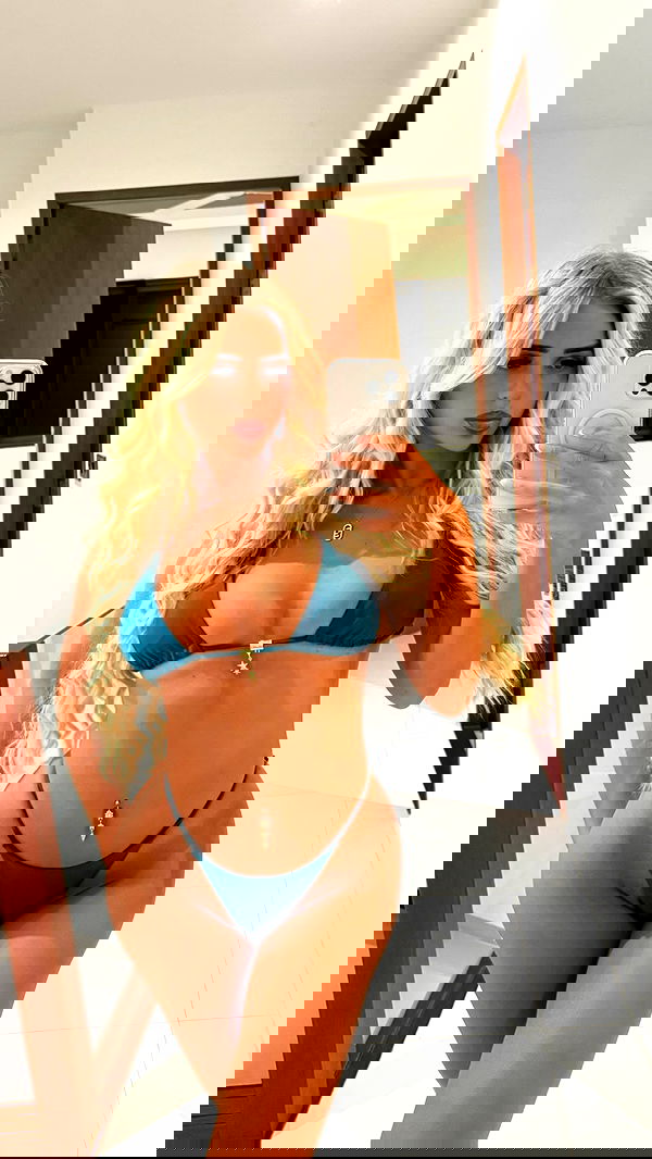 ellie.coldwell image ~ Altpins