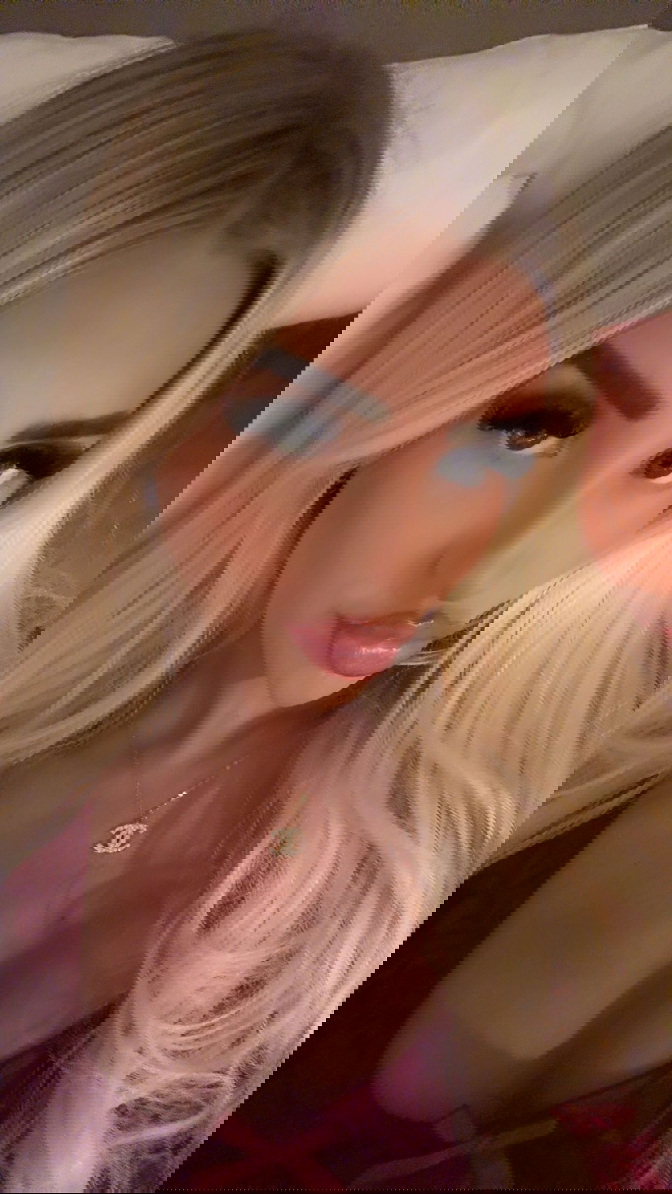 ellie.coldwell instagram image archive image