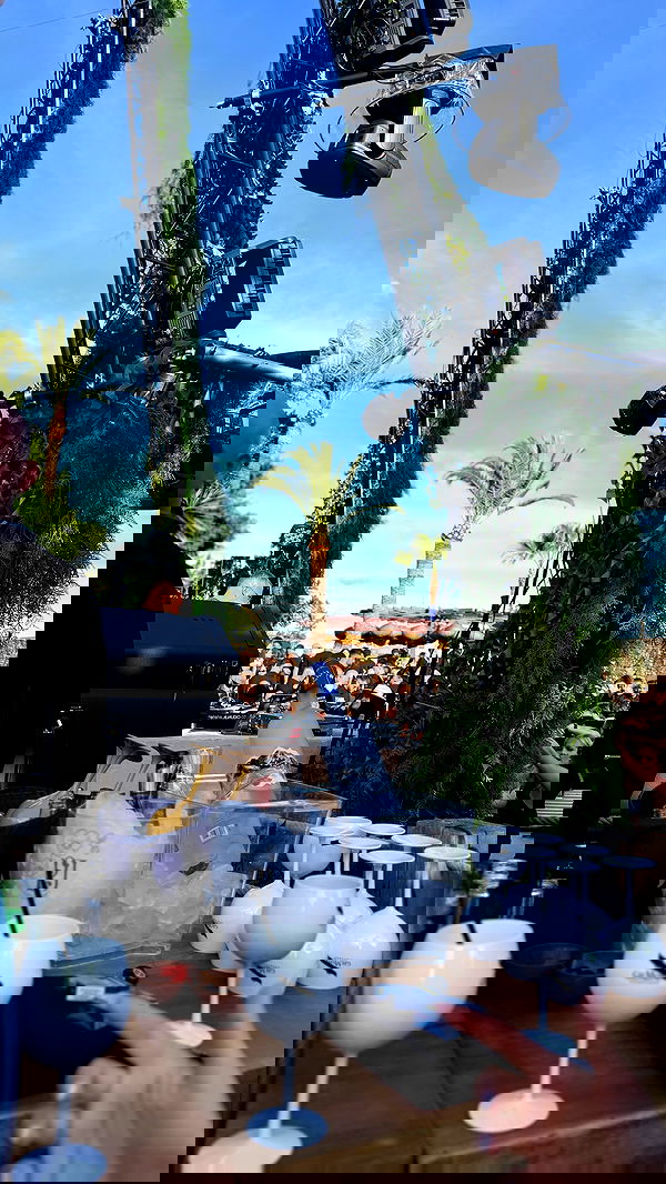 ellie.coldwell image ~ Altpins