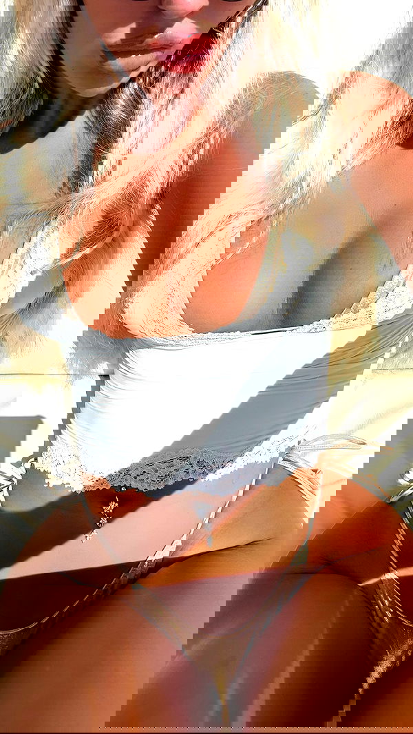 ellie.coldwell image ~ Altpins