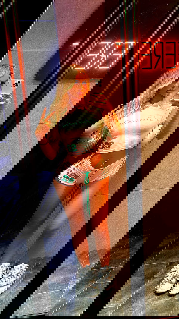 ellie.coldwell image ~ Altpins