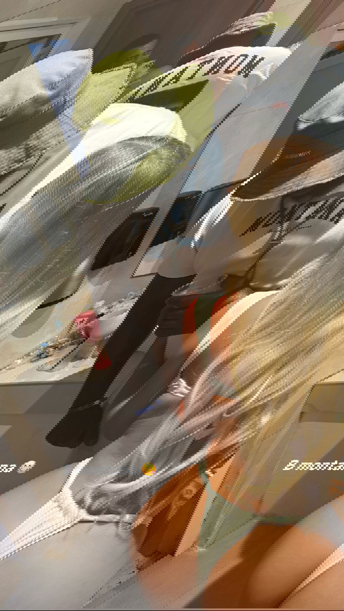 ellie.coldwell instagram image archive image