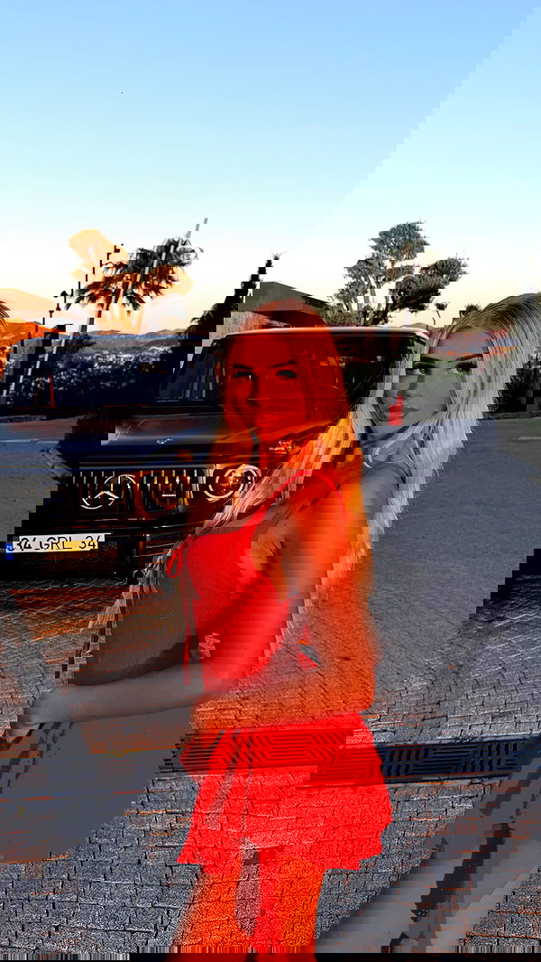 ellie.coldwell image ~ Altpins