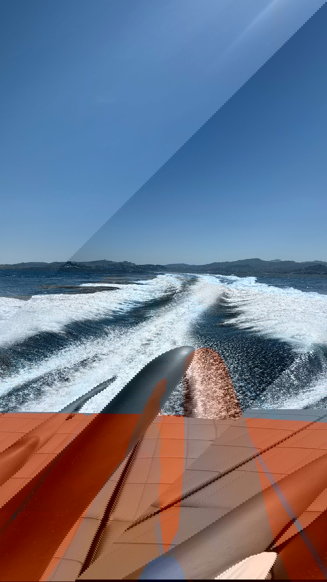 ellie.coldwell instagram image archive image