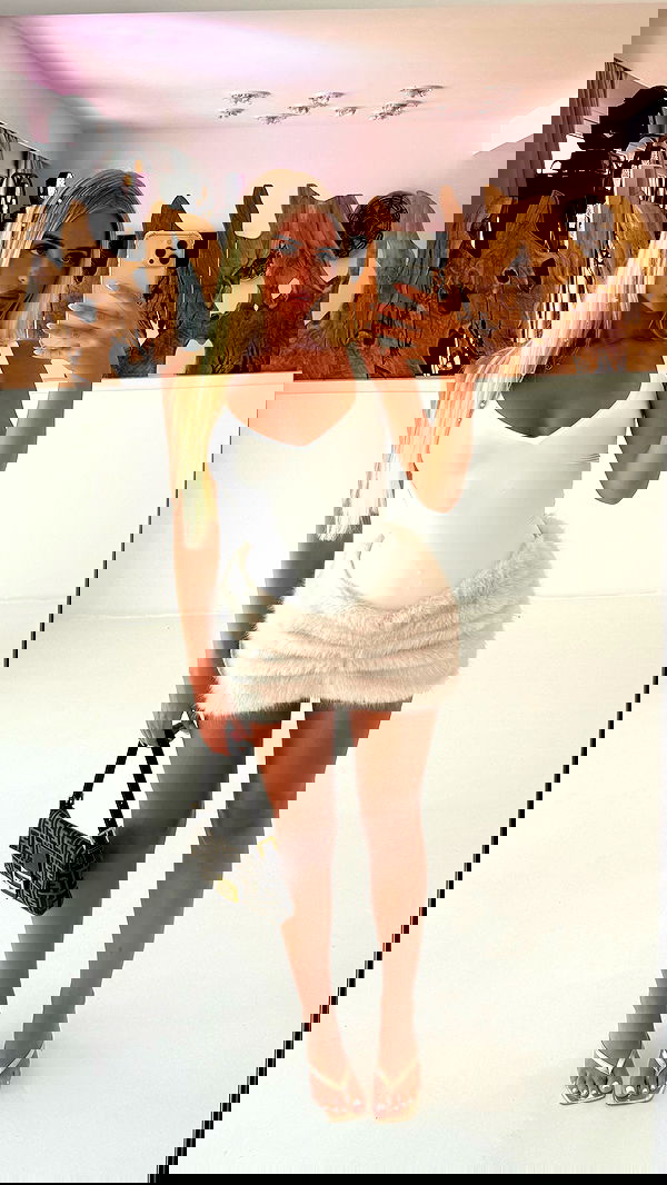 ellie.coldwell image ~ Altpins