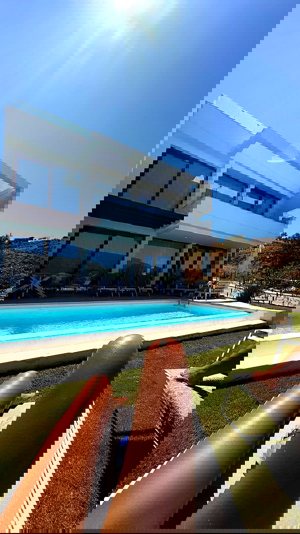 ellie.coldwell image ~ Altpins