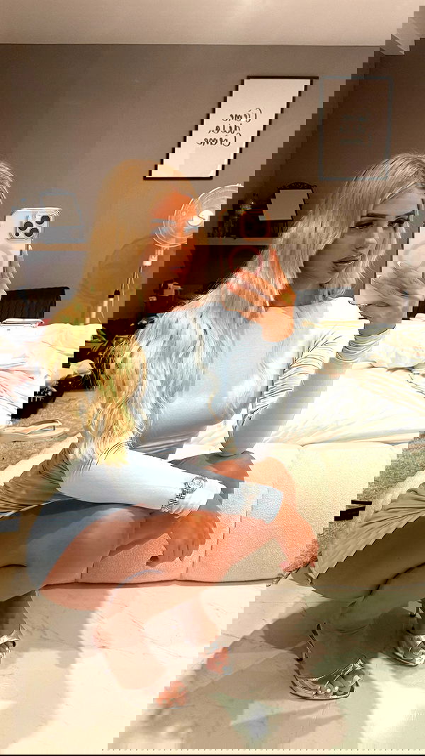 ellie.coldwell image ~ Altpins