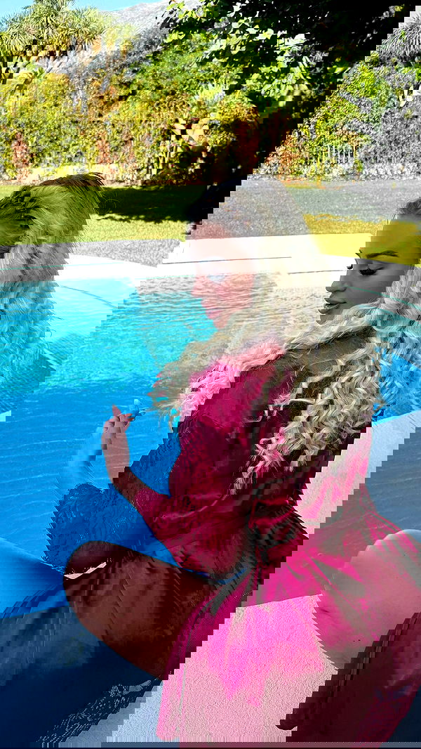 ellie.coldwell image ~ Altpins