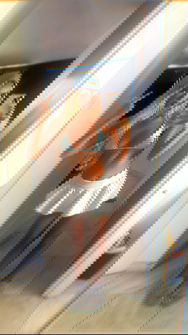 ellie.coldwell image ~ Altpins