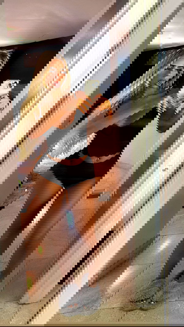 ellie.coldwell image ~ Altpins