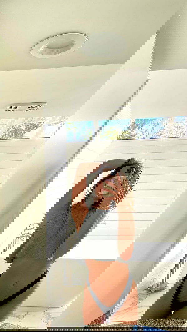 elliemarriee image ~ Altpins