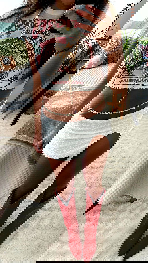 elliemarriee image ~ Altpins