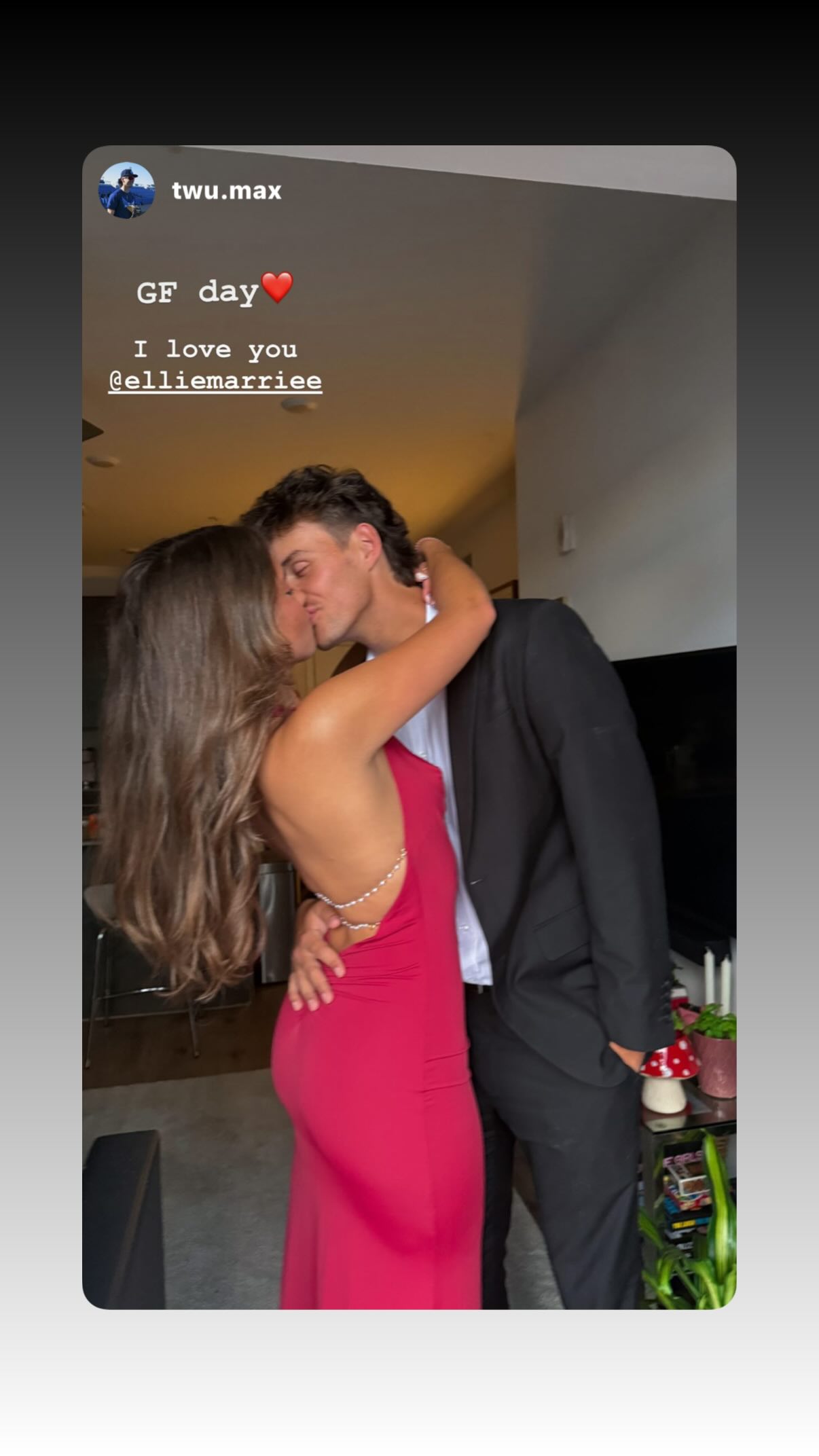 elliemarriee instagram image archive image