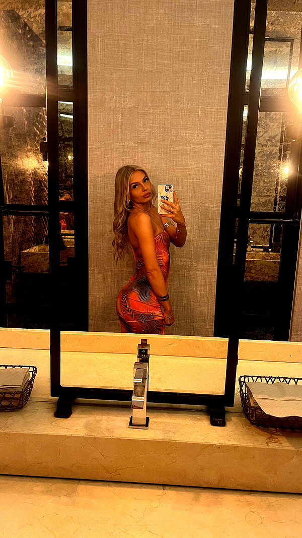 eloisexx_x instagram image archive image