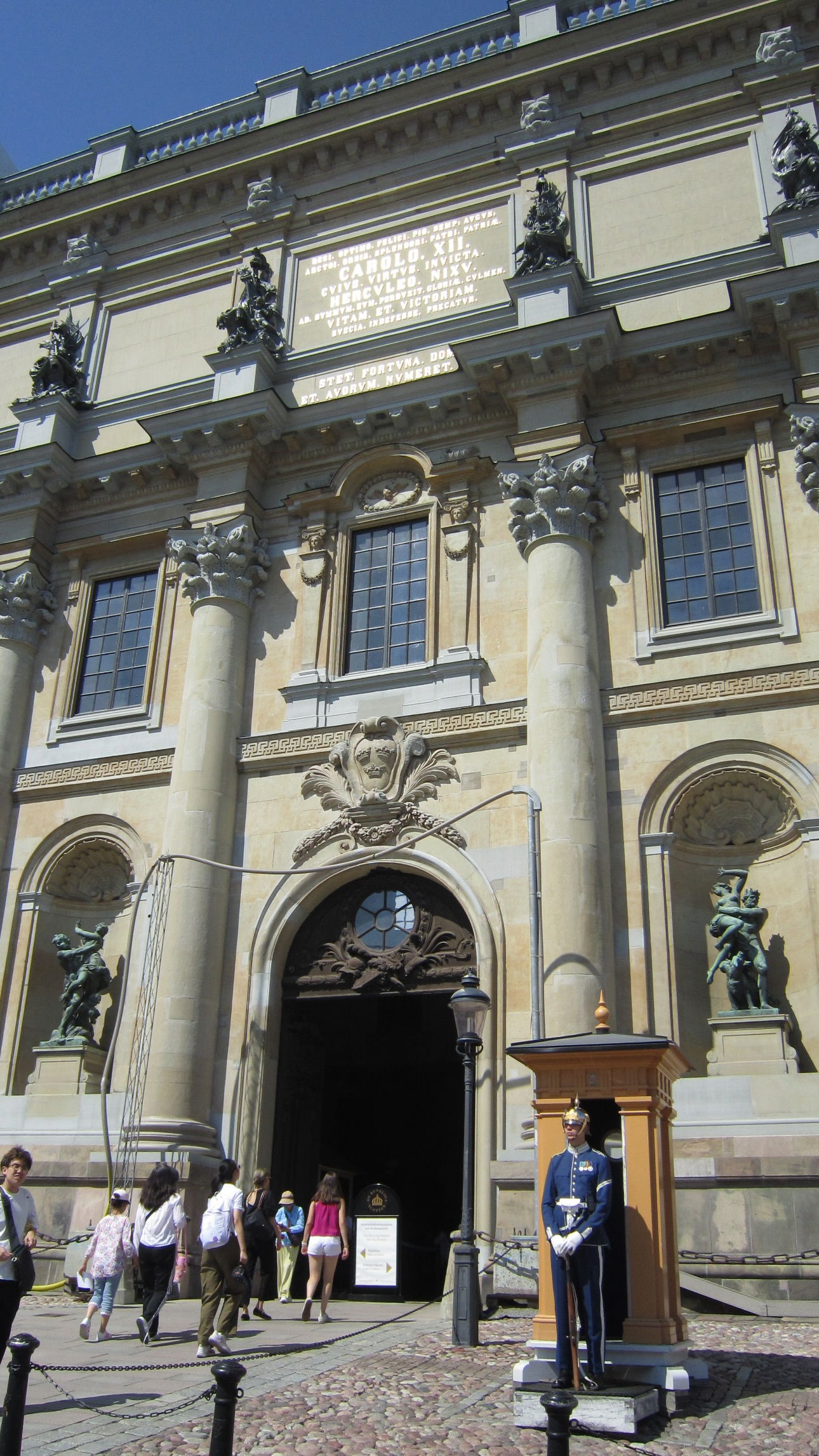 elsgatti instagram image archive image