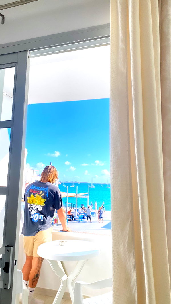 emelyeender instagram image archive image