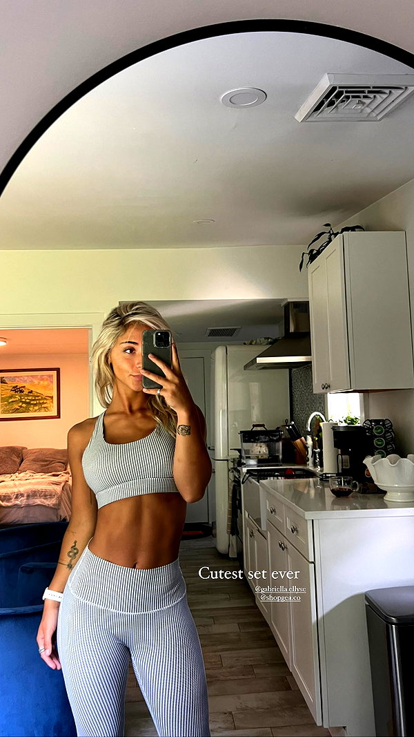 emelyeender instagram image archive image