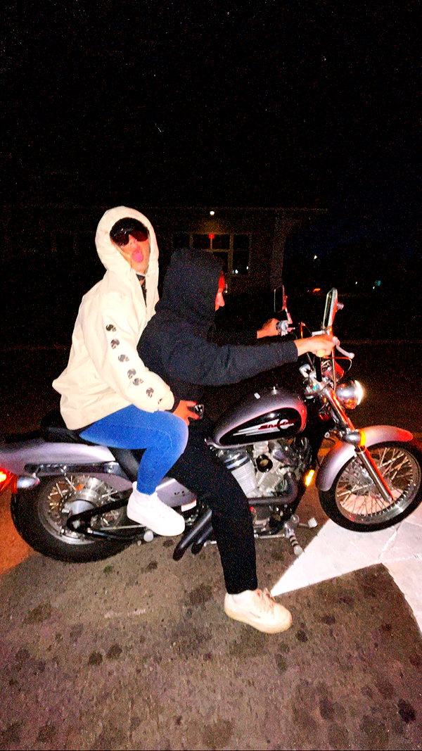 emelyeender instagram image archive image