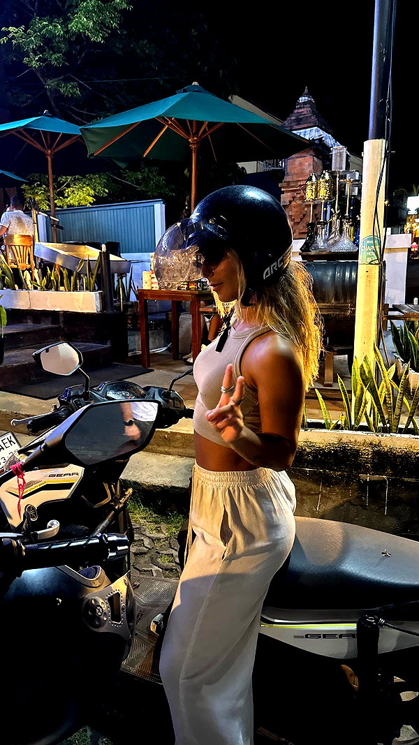 emelyeender instagram image archive image