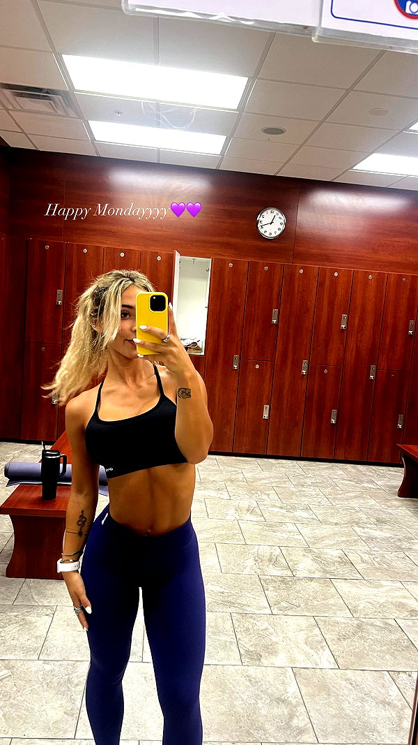emelyeender instagram image archive image