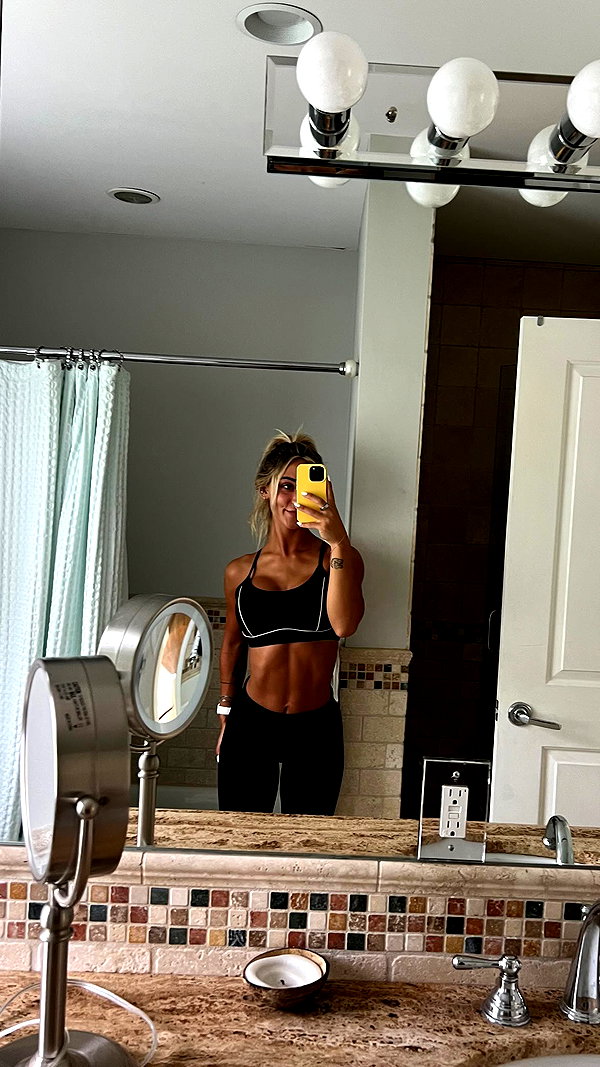 emelyeender instagram image archive image