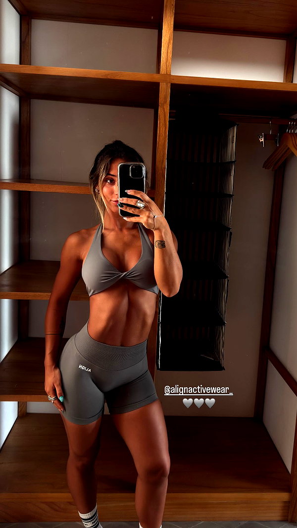 emelyeender instagram image archive image