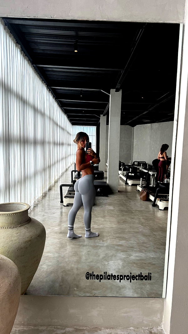 emelyeender instagram image archive image