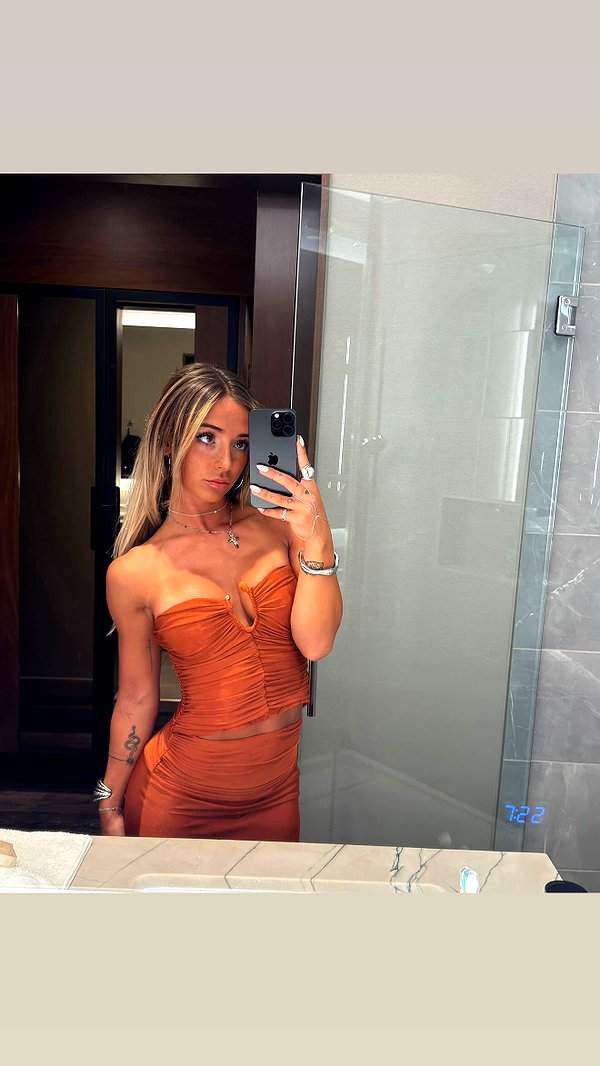 emelyeender instagram image archive image