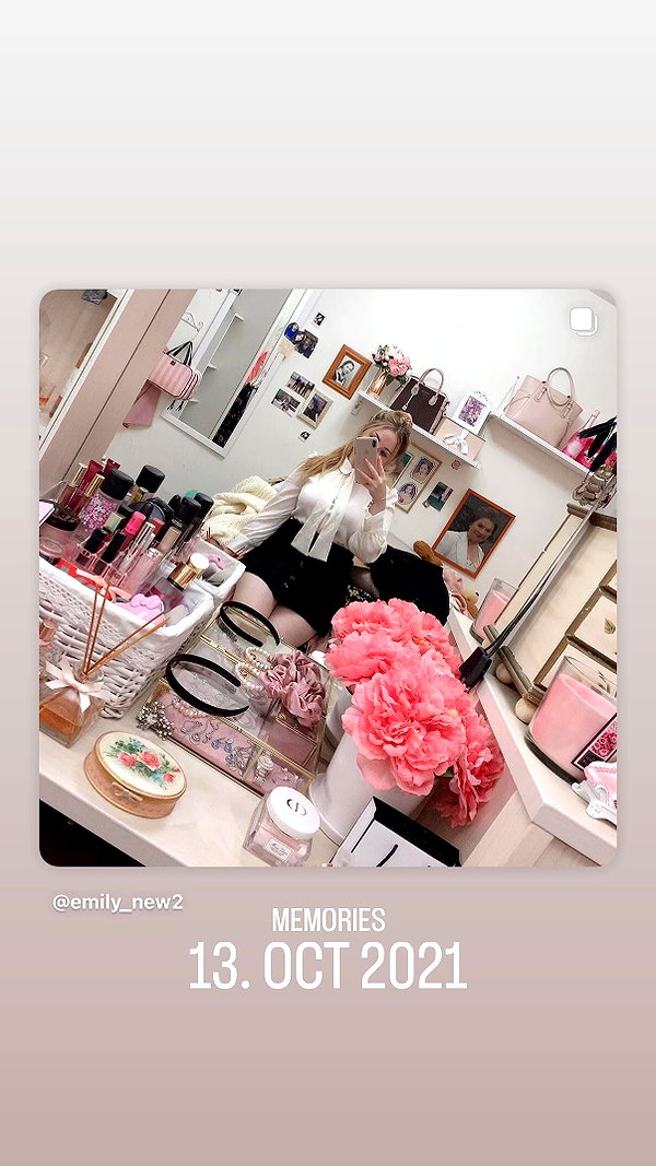 emily_new2 instagram image archive image