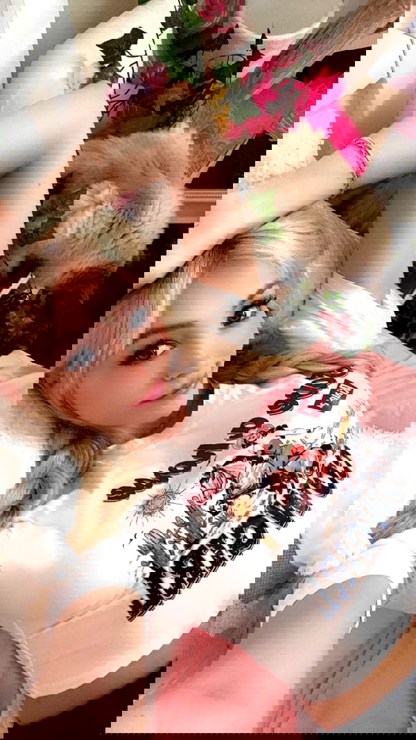 emxllouise2 image ~ Altpins