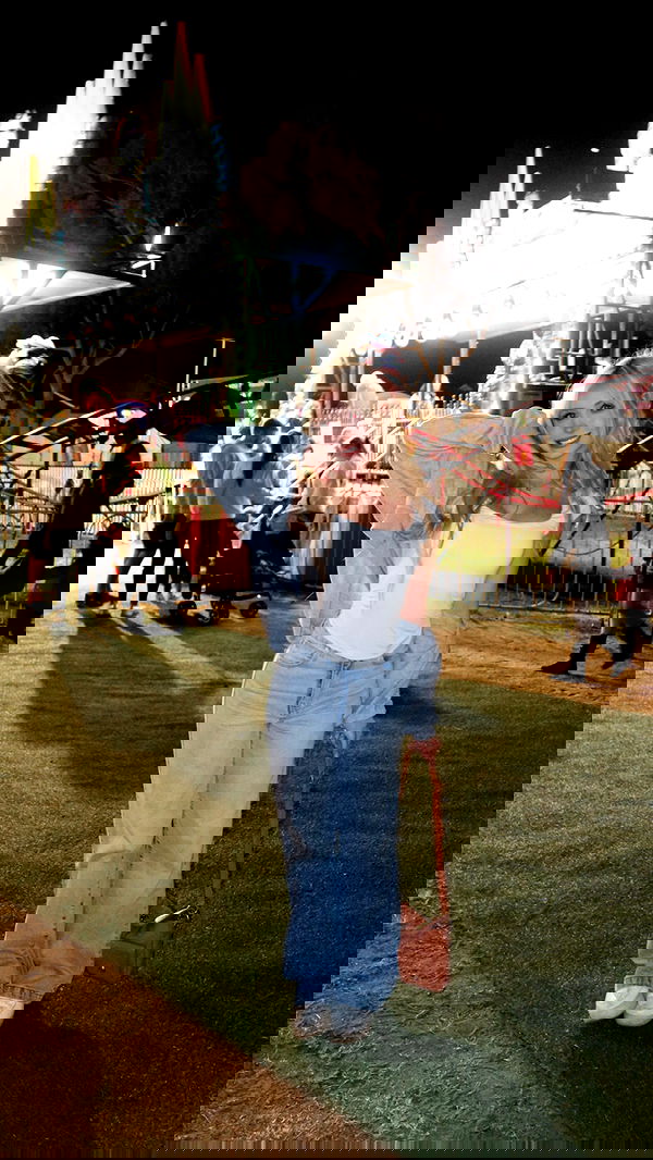 emxllouise2 image ~ Altpins