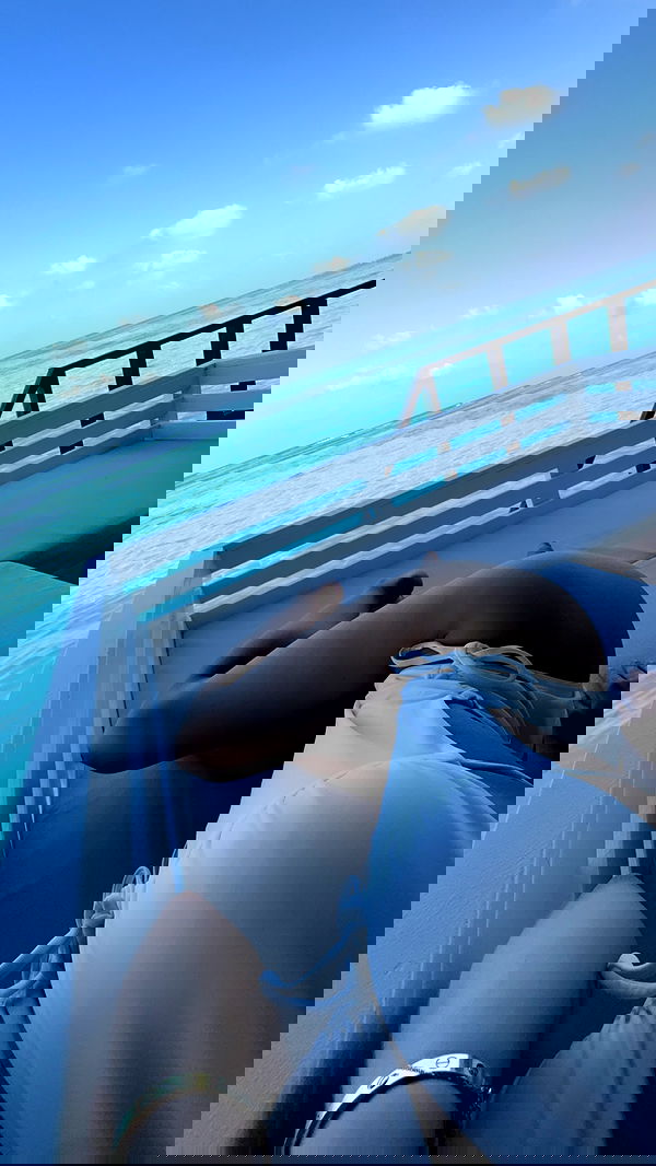 emxllouise2 image ~ Altpins